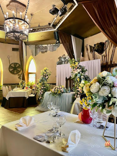 Каминный зал в «Замок в долине» фотография №10