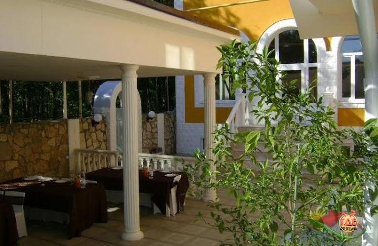 Летняя веранда в «Санрайс» фотография №2