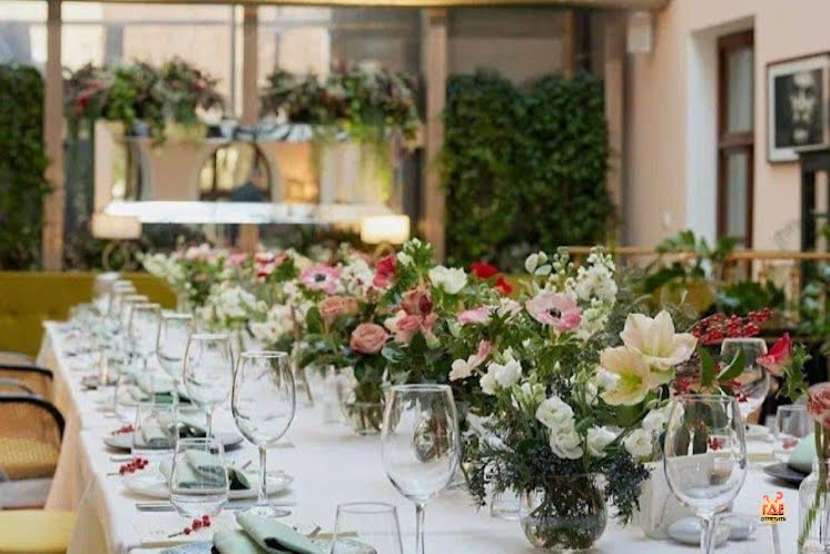 Банкетный зал в «12 Grand Cafe» фотография №4