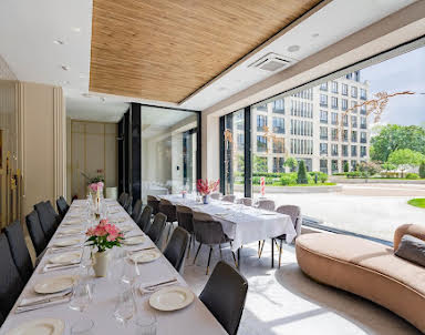  ресторан The Lobby Bar