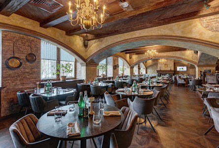 Основной зал в Основной зал