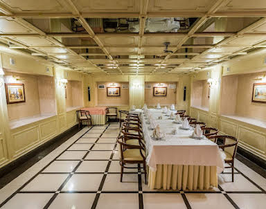  ресторан ЛЕОН на Металлургов