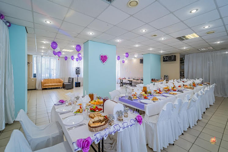 Банкетный зал в «Люкс» фотография №9