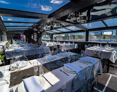  ресторан Теплоход "Переяслав"