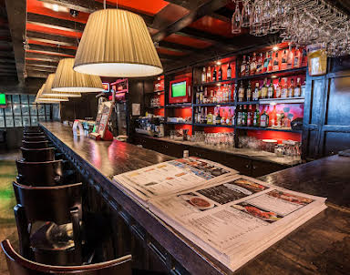  ресторан КОЛБАСОФФ на Маршала Бирюзова