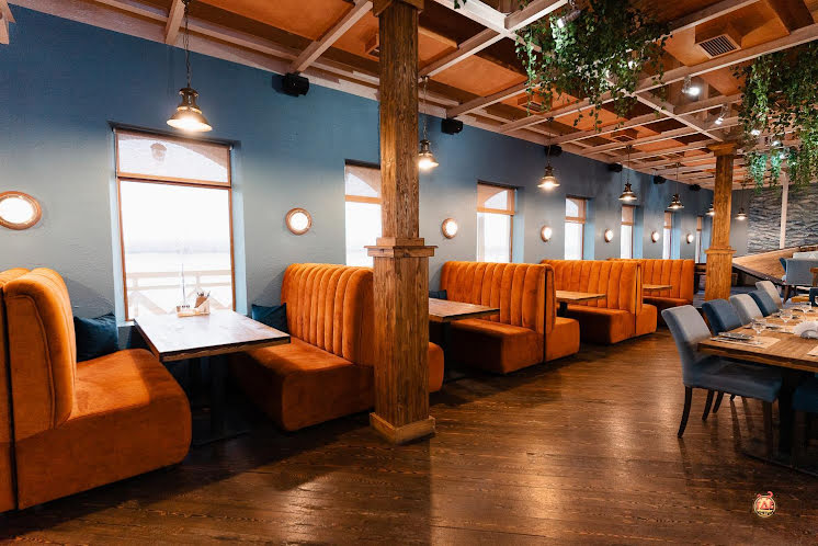 Основной зал в «Поплавок» фотография №7