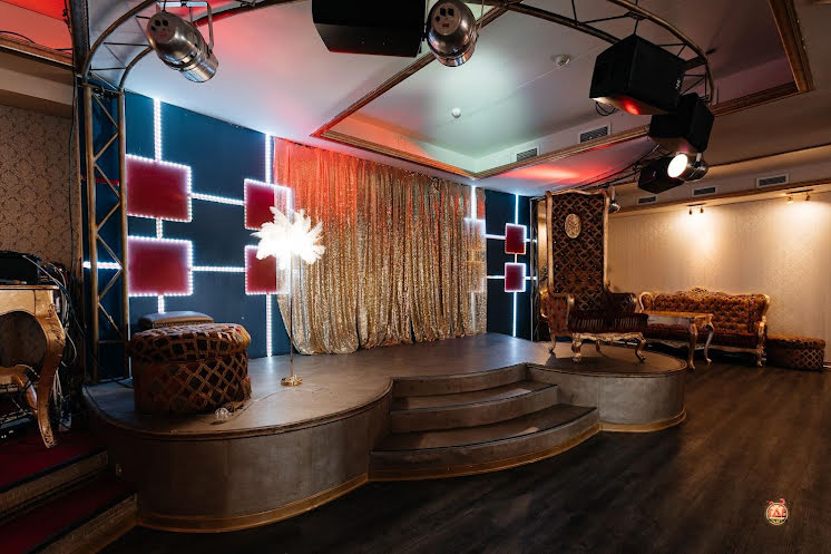 Банкетный зал «Трубадур»  в «АлхимIQ» фотография №1