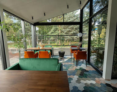  ресторан Сабли-Зубы