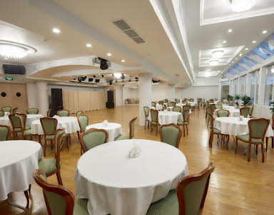  ресторан AZIMUT Отель Ярославль