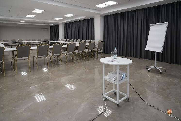 Большой  конференц-зал в «Олимпия» фотография №12