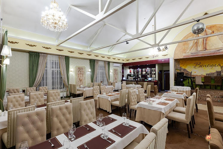 Основной зал  в «Венеция на ул. 40 лет Октября» фотография №12