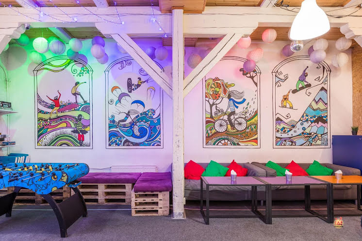 Основной зал в «COM.NATA на Лиговском» фотография №6