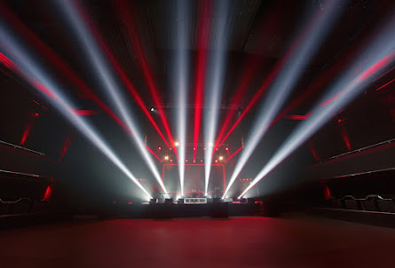 Основной зал  в Основной зал 