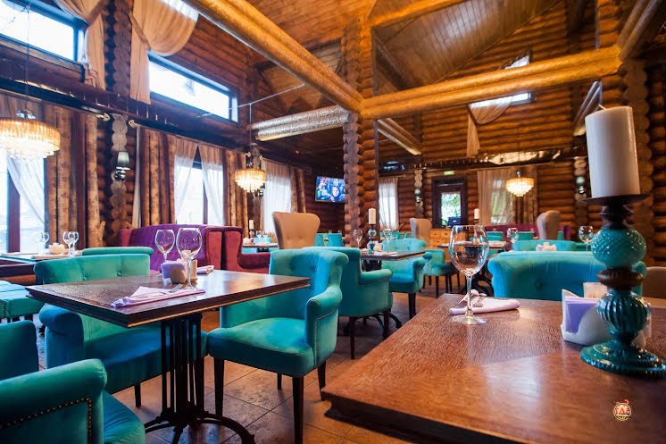 Основной зал в «Forest» фотография №16