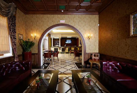 Римский зал в Каминный зал