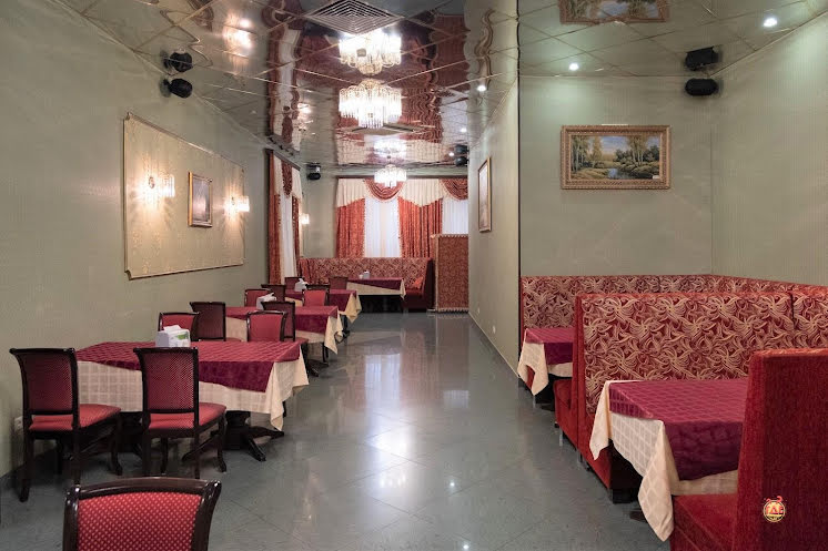 Зал Ресторана в «Angel Hotel» фотография №1