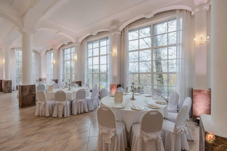 Верхний зал в «Мир у Озера» фотография №19