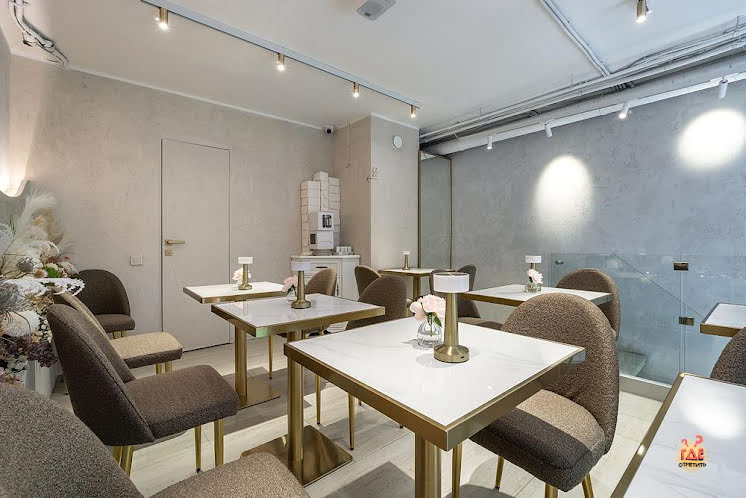 Зал ресторана  в «Date» фотография №6