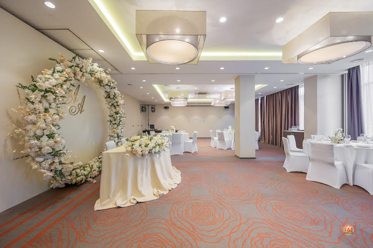 Зал «Европа» в «Tenet» фотография №6