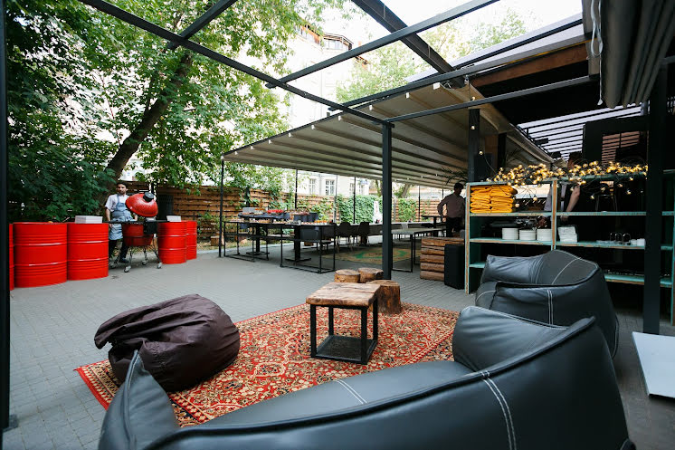 Wine Yard/Винный двор в «WineWood Moscow» фотография №5