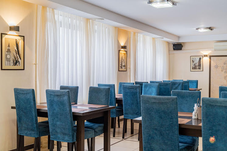 Зал ресторана в «Планета» фотография №6