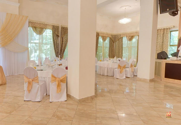 Большой банкетный зал в «Загородный» фотография №9