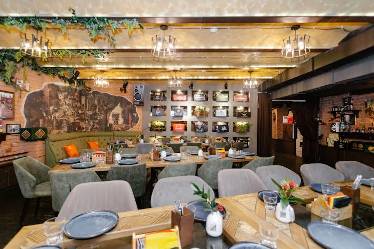 Зал "Брюгге" в «Leuven Belgian Brasserie» фотография № 1