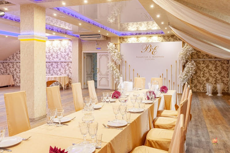 Банкетный зал на 3 этаже в «Помещик на Бершанской» фотография №3