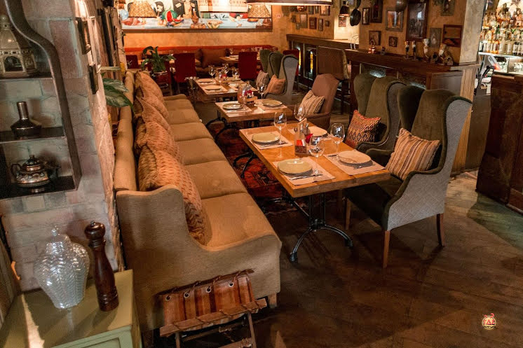 Основной зал в «Бастурма» фотография №7