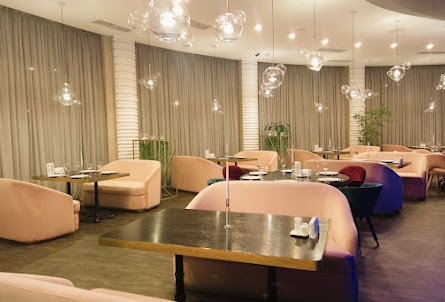 Основной зал ресторана  в Шатер