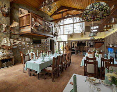  ресторан Охотничий Клуб