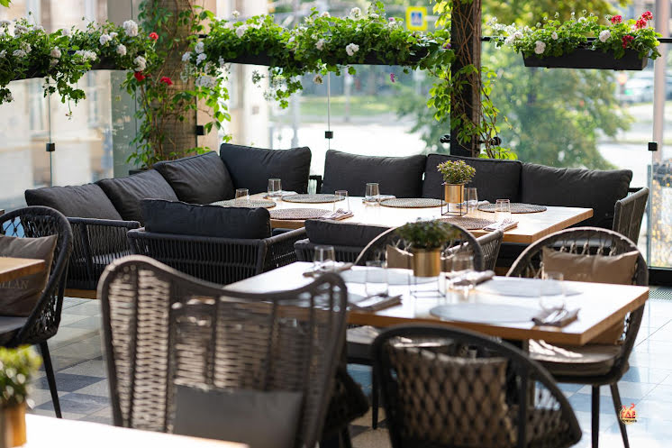 Event-веранда в «Madison Event Hall  & Mady» фотография №16