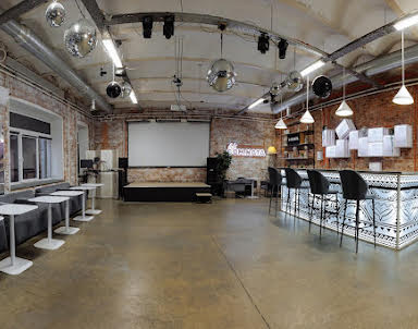 Новый год в COM.NATA на Петроградской