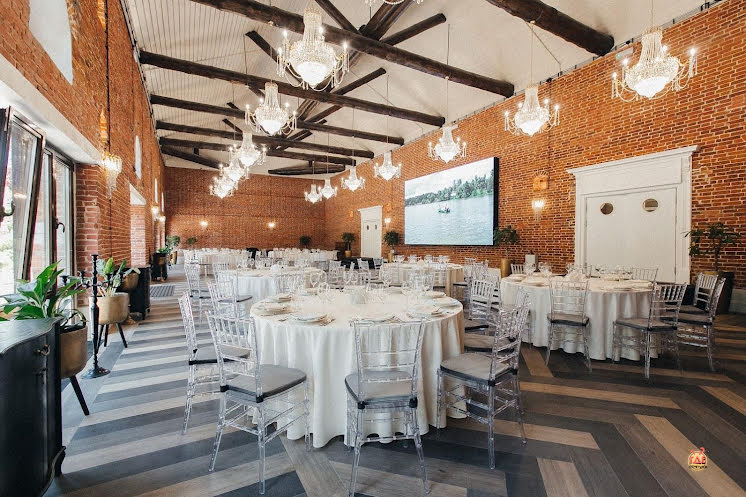 Зал «Каретный двор» в «Гребнево» фотография №10