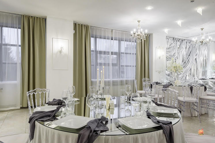 Основной зал  в «Серебро» фотография №17