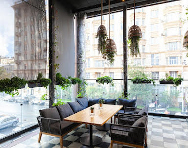  ресторан Madison Event Hall  & Mady