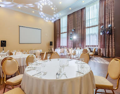 Корпоратив в Бристоль-Жигули