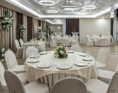  ресторан Рамада