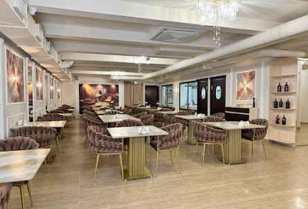 Основной зал в Летняя веранда