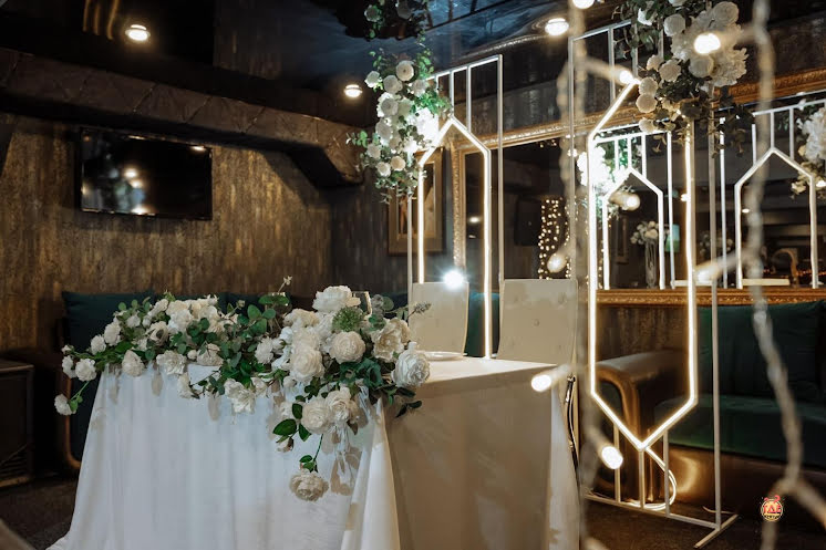 VIP-зал «Изумруд»  в «Больше Чем Бар» фотография №11