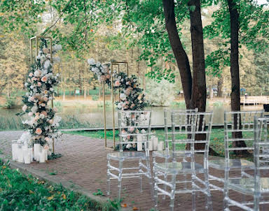  ресторан Emerald lake