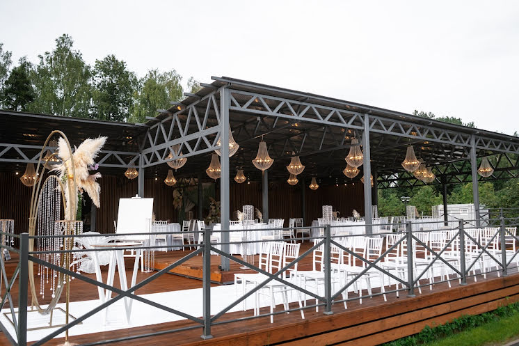 Летняя терраса в «Парк-отель Воздвиженское» фотография №12