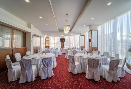 Ресторация в Conference Hall