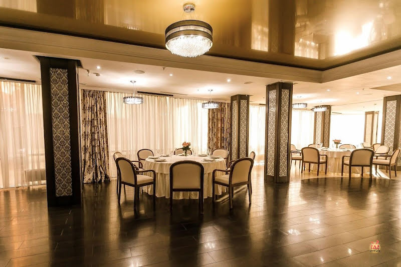 The One фотография №19