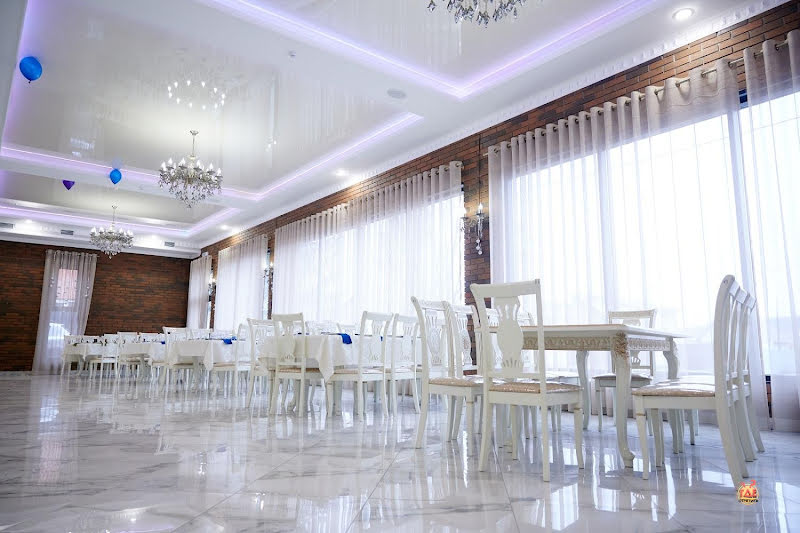 Ваниль Холл фотография №1