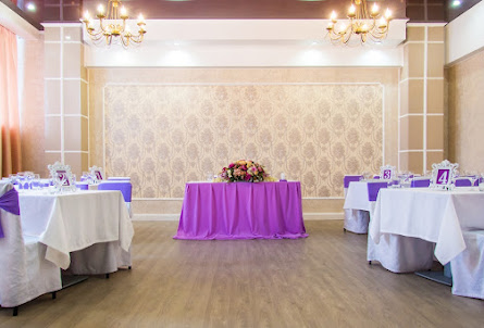 Малый зал в Малый зал