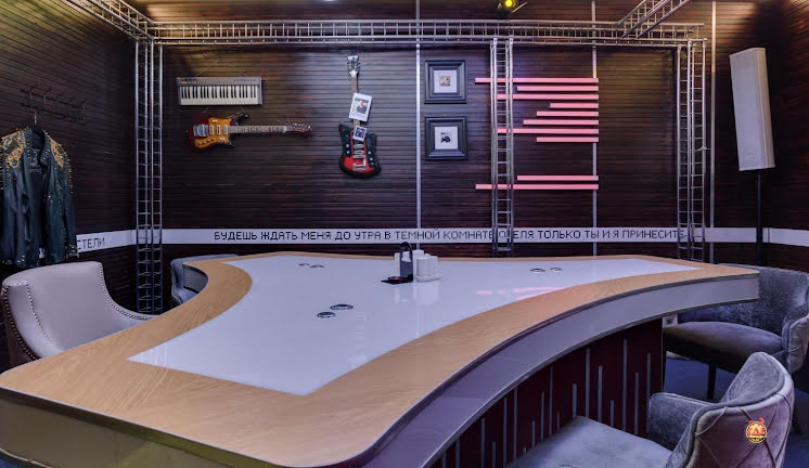 VIP 1996 в «Руки ВВерх! Бар на Тверской» фотография №6