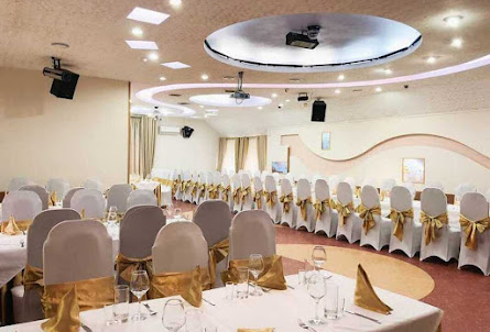 Зал №1 в Зал «Караоке»