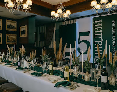  ресторан Гадаловъ