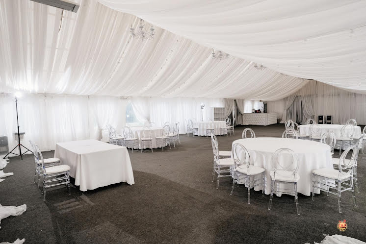 Белоснежный шатер в «WHITE WEDDING» фотография №12